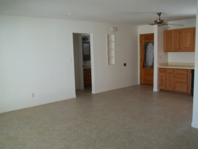 Foto del edificio - 2176 Farwell St