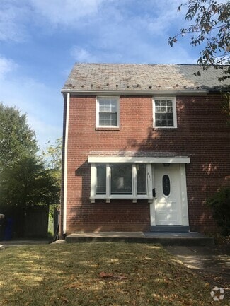 Building Photo - 631 N Nelson St
