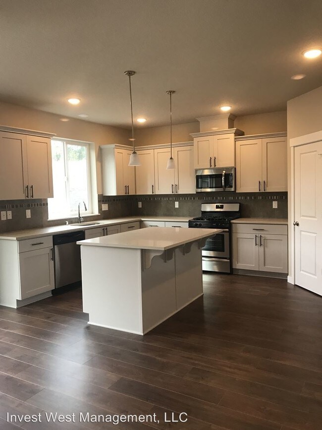 Foto del edificio - 4 br, 2.5 bath House - 1819 NE 172 Street