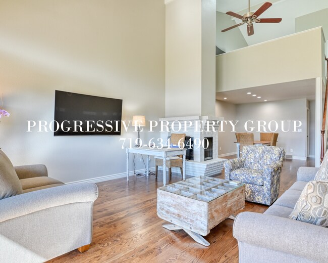 Foto del edificio - 1120 Hill Cir