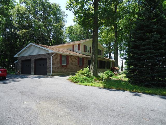 Building Photo - 841 Up Hill Rd