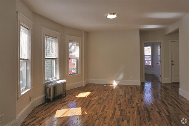 Building Photo - 39 Bradley St