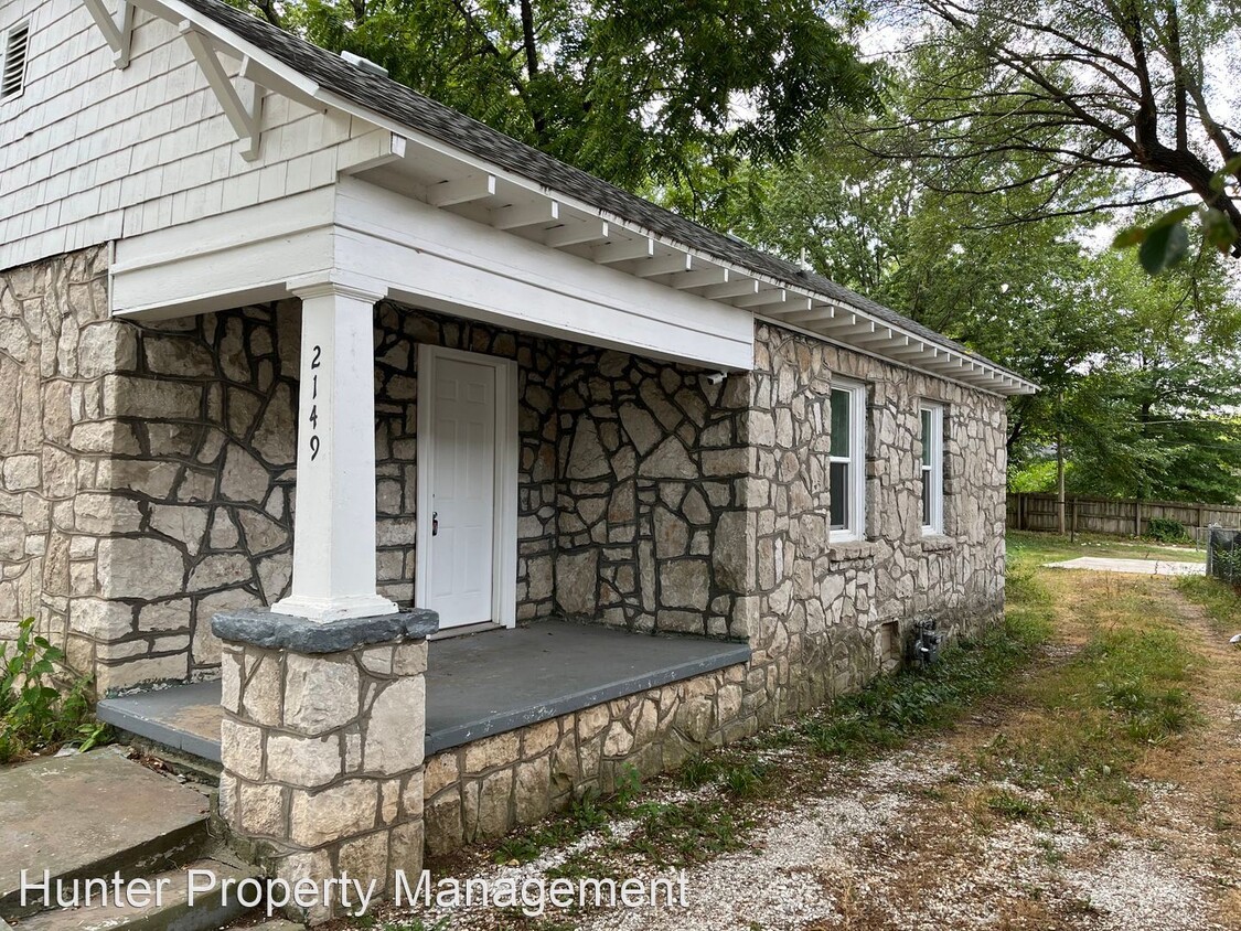 Primary Photo - 3 br, 1 bath House - 2149 N Boonville