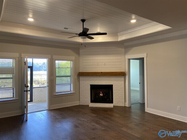 Foto del edificio - 440 Legend Oak Way SW