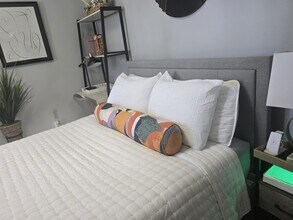 Building Photo - 1315 Gorrell St