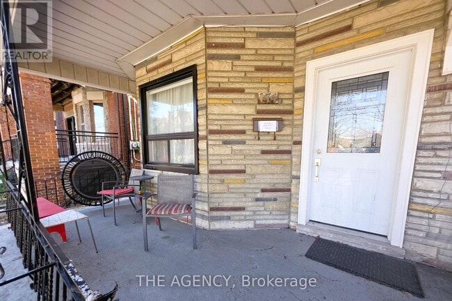 Building Photo - 174 Delaware Ave