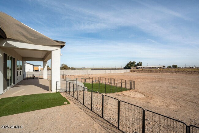 Foto del edificio - 7721 S 220th Ln