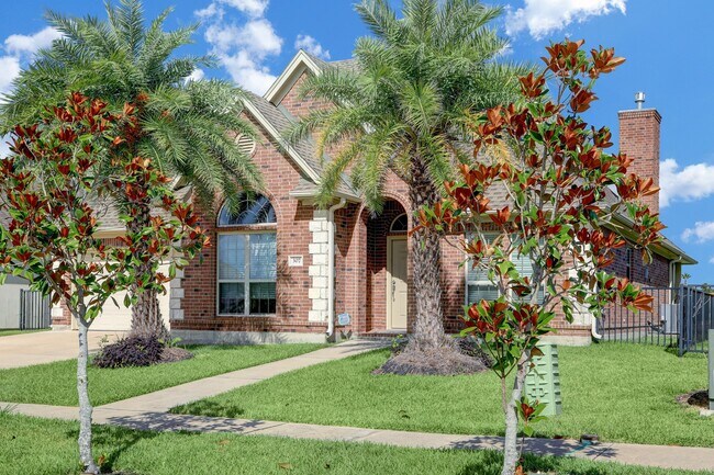 Foto del edificio - 307 Twin Timbers Ln
