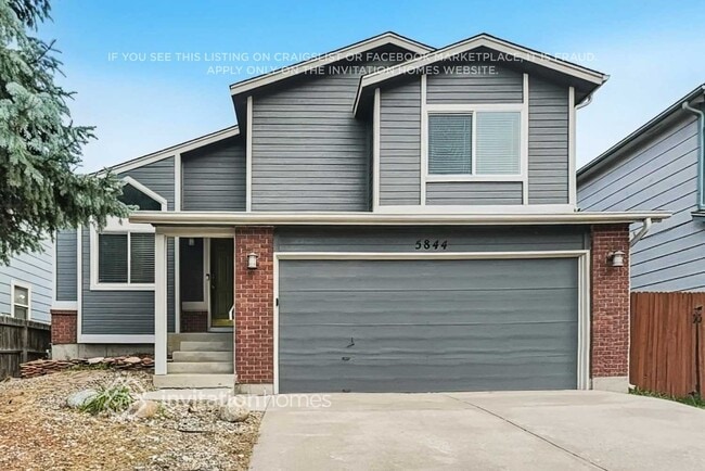 Building Photo - 5844 Santana Dr