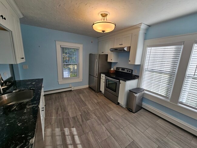 Kitchen - 63 Maple Ave