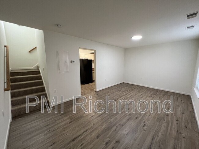 Foto del edificio - 3520 E Richmond Rd