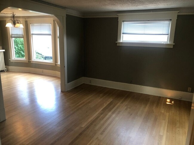 Foto del edificio - 2347-2349 Federal Ave E