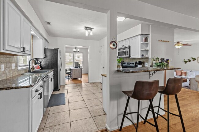 Foto del edificio - 1025 Still Meadow Ct
