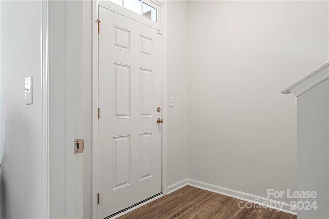Building Photo - 8248 Waxhaw Hwy