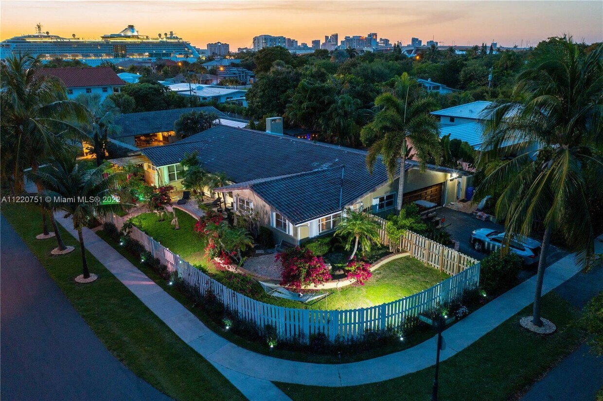 2317 Inlet Dr, Fort Lauderdale, FL 33316 House Rental in Fort