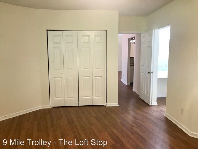 Foto del edificio - 2 br, 2 bath Apartment - 497 Sherman Way