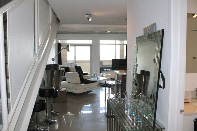 Foto del edificio - 139 NE 32nd St