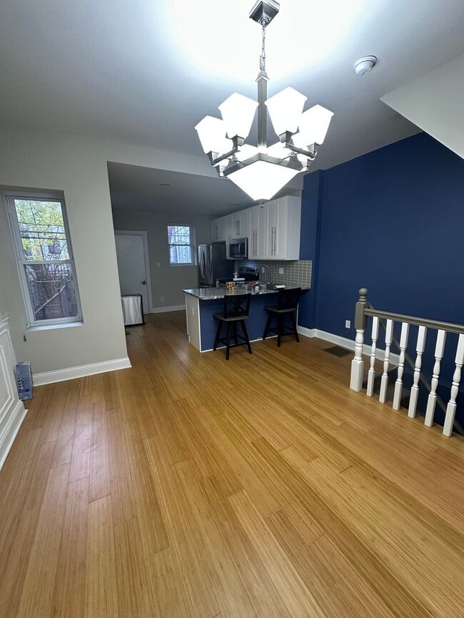 Foto del edificio - Newly renovated 3 bed/2 bath