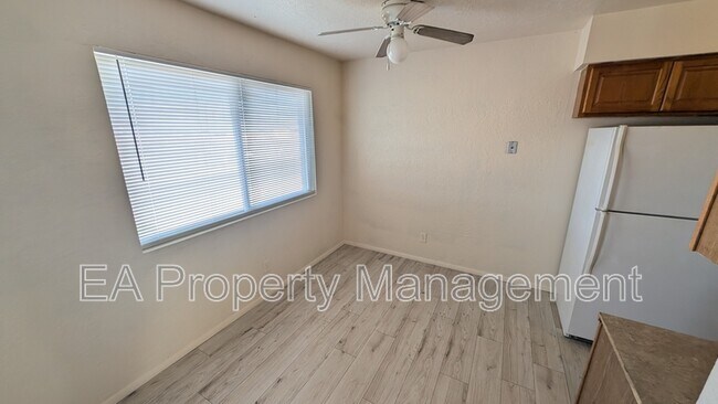 Foto del edificio - 812 Chelwood Park Blvd NE
