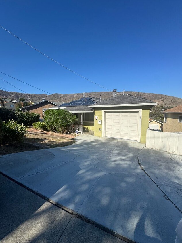 Foto principal - Spacious 3BR/2BA home in South San Francisco