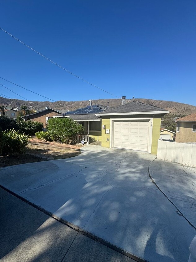 Primary Photo - Spacious 3BR/2BA home in South San Francisco