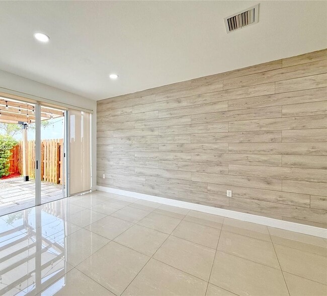 Building Photo - 16562 SW 71st Ter