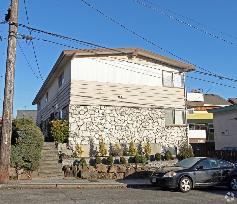 Building Photo - Delta Apartments