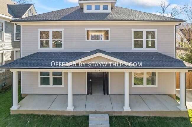 Foto del edificio - 1571 Court Ave