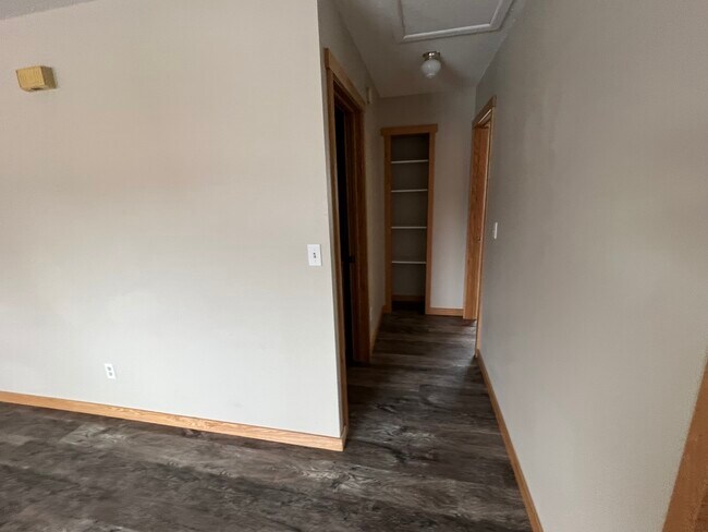 Foto del edificio - 407 Mallard St