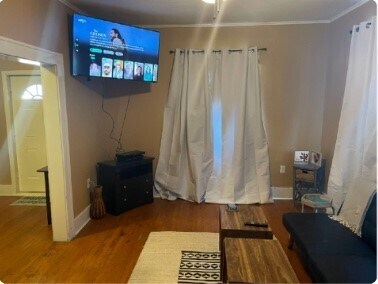 Foto del edificio - 110 Carolyn St