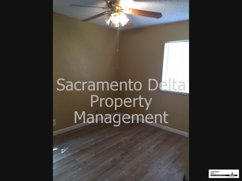 Foto principal - 1320 Shadowglen Rd