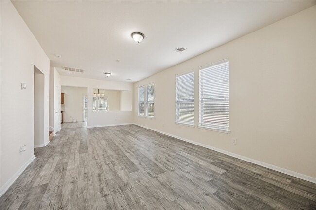 Foto del edificio - 8102 Fisher Glen Ln