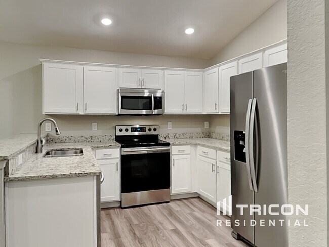 Building Photo - 988 Blue Tide Lane Lakeland FL