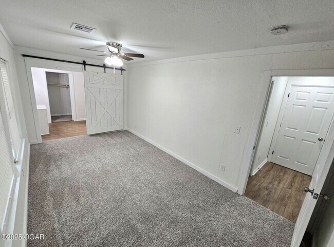 Building Photo - 927 K St NW