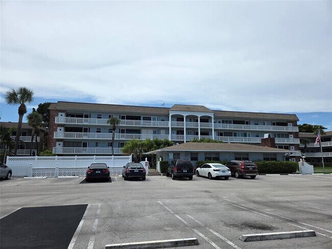 Foto del edificio - 1965 SE 5th Ct