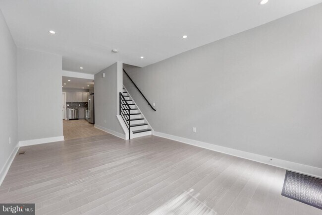 Foto del edificio - 1550 N Marston St