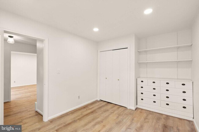 Building Photo - 8330 Wickham Rd