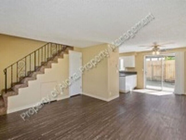 Foto del edificio - 1623 12th Ave Rd