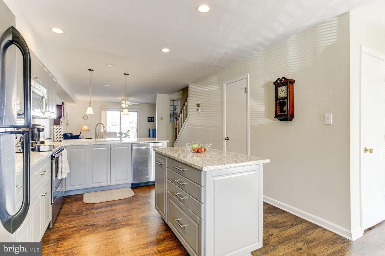 6 Queen Victoria Way Unit F, Chester, MD 21619 Condo for Rent in