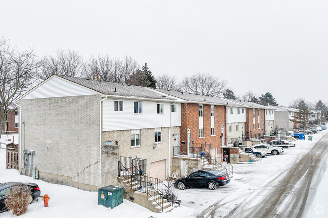 Building Photo - Stoneglen