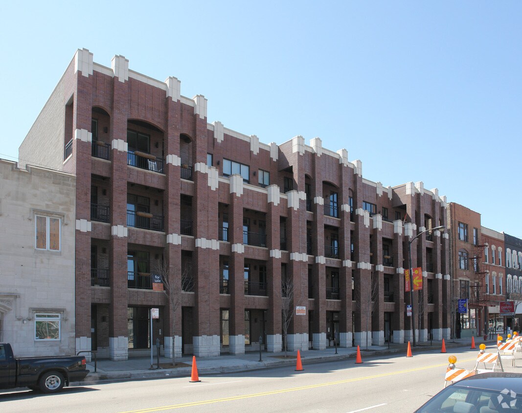 Foto principal - 1411-1417 W Chicago Ave