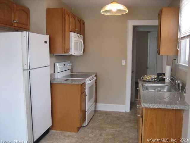 Building Photo - 44 Avery Ln