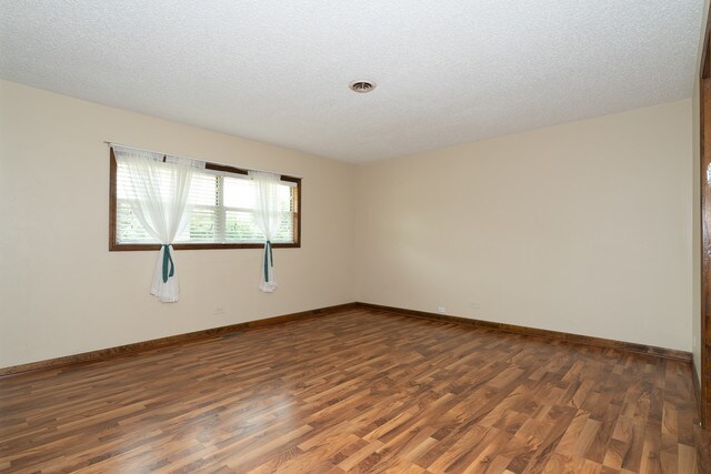 Building Photo - 1240 Walnut Ave