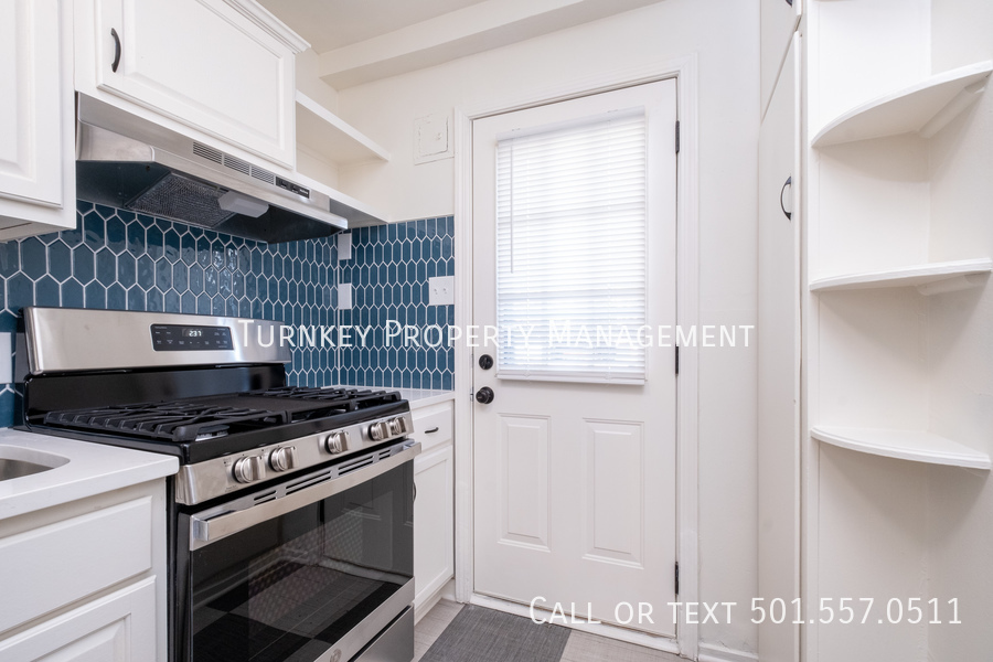 Primary Photo - Great new Apartment in MacArthur Park Area...