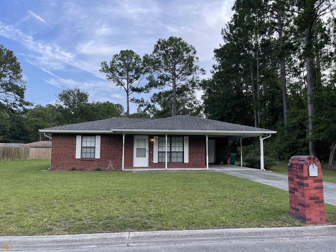 205 Tapique Ln, St. Marys, GA 31558 Room for Rent in St. Marys, GA