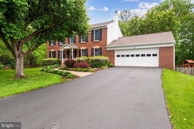 Building Photo - 13175 Autumn Hill Ln