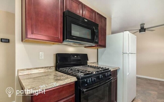 Building Photo - 4710 E Montecito Street, Tucson, AZ, 85711