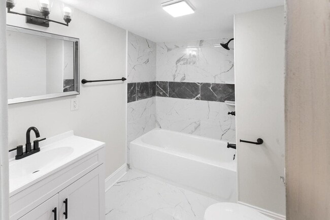 Foto del edificio - 547 Horry St NE