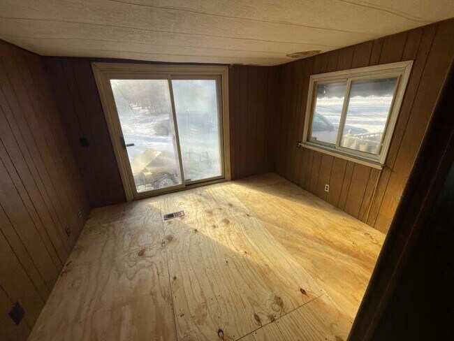 Foto del edificio - 1806 E Webster Rd