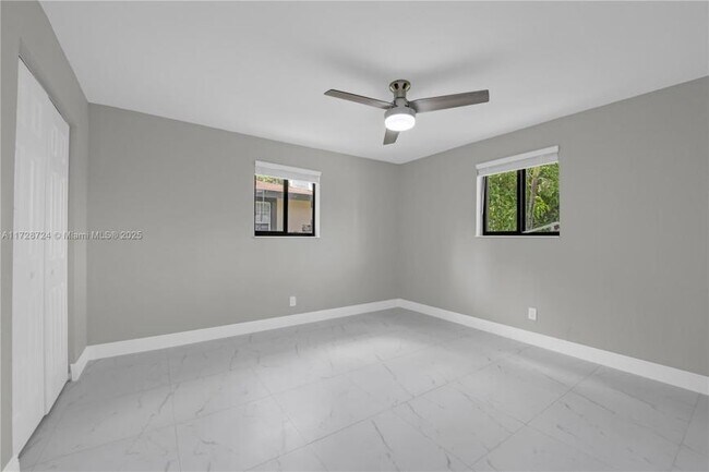 Foto del edificio - 2 bedroom in Hallandale FL 33009
